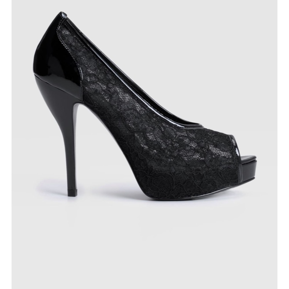 💸⬇️ Guess black platform heels with open toe